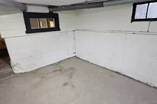 82 Holden St, Worcester, MA 01605 - Photo 35