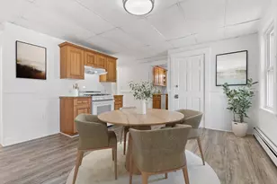 24 Wisteria St, Salem, MA 01970 - Photo 3