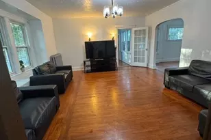 91 Standish St, Worcester, MA 01604 - Photo 3