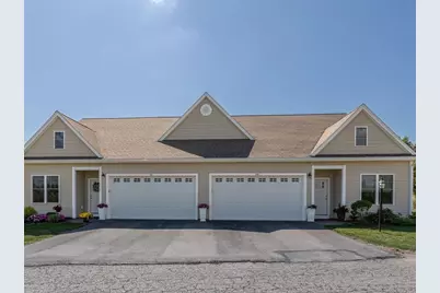843 Ledgewood Way #843, Clinton, MA 01510 - Photo 3