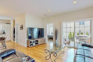 27 Tea Party Cir, Holden, MA 01520 - Photo 5