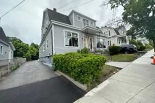 360 University Ave, Lowell, MA 01854 - Photo 3