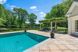 26 Longmeadow Dr, Westwood, MA 02090 - Photo 35