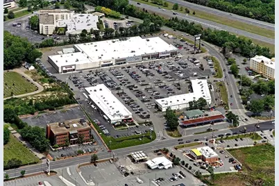 100 Medway Rd #204, Milford, MA 01757 - Photo 3