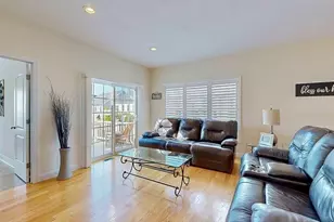 27 Tea Party Cir, Holden, MA 01520 - Photo 5