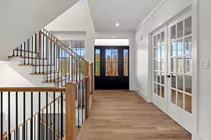 35 Lincoln St, Hopkinton, MA 01748 - Photo 5