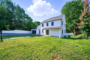 15 Lakeside Dr, Shrewsbury, MA 01545 - Photo 3