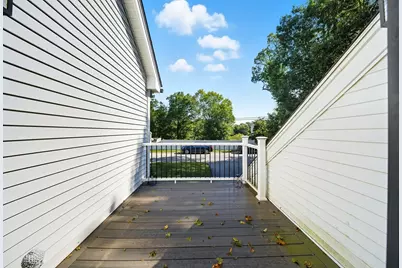 15 Lakeside Dr, Shrewsbury, MA 01545 - Photo 19