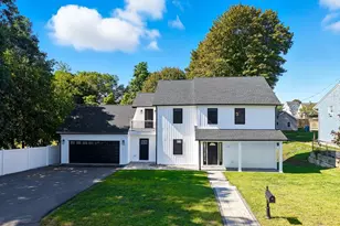 15 Lakeside Dr, Shrewsbury, MA 01545 - Photo 1