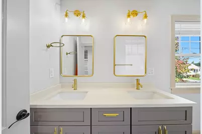 15 Lakeside Dr, Shrewsbury, MA 01545 - Photo 25