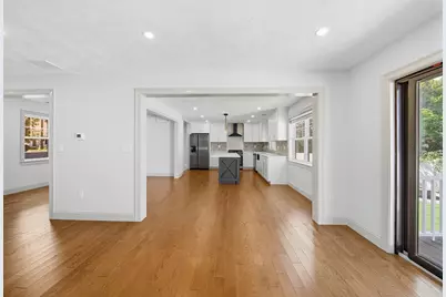 15 Lakeside Dr, Shrewsbury, MA 01545 - Photo 7