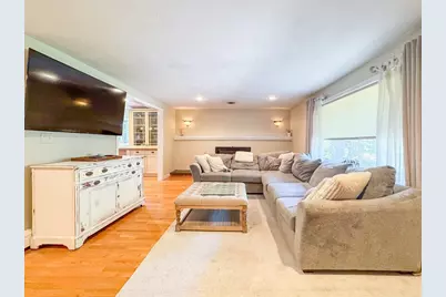 114 Graham Hill Dr, Hanover, MA 02339 - Photo 11