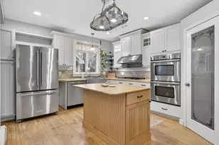 32 Green St, Fairhaven, MA 02719 - Photo 11