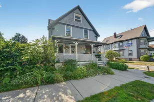 32 Green St, Fairhaven, MA 02719 - Photo 1