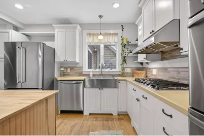 32 Green St, Fairhaven, MA 02719 - Photo 15