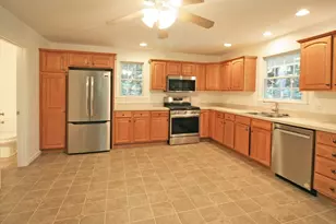 36 Torrey, Easthampton, MA 01027 - Photo 3