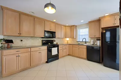 107 Minot St, Boston, MA 02122 - Photo 9