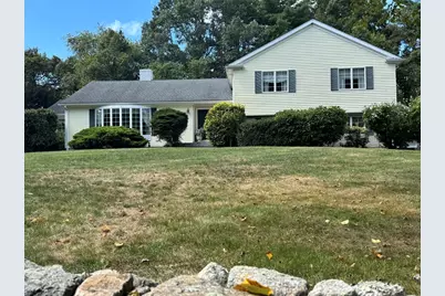 2 Slades Farm Ln, Dartmouth, MA 02748 - Photo 1