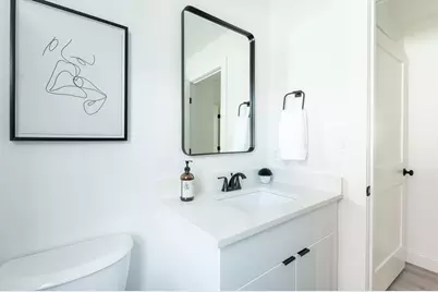 7 Kenoza #101, Haverhill, MA 01830 - Photo 11