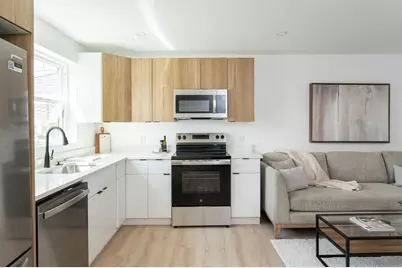 7 Kenoza #301, Haverhill, MA 01830 - Photo 3