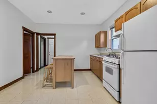 12 Braemore Rd, Medford, MA 02155 - Photo 3