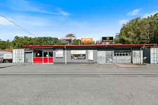 746 Amesbury Rd, Haverhill, MA 01830 - Photo 5