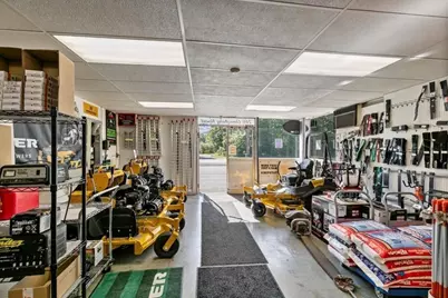 746 Amesbury Rd, Haverhill, MA 01830 - Photo 9