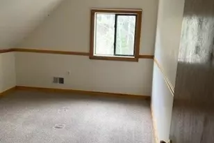 18 Lowell St, Pepperell, MA 01463 - Photo 7