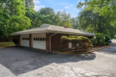 18 Chestnut Pl #18, Brookline, MA 02445 - Photo 17