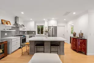 18 Chestnut Pl, Brookline, MA 02445 - Photo 3