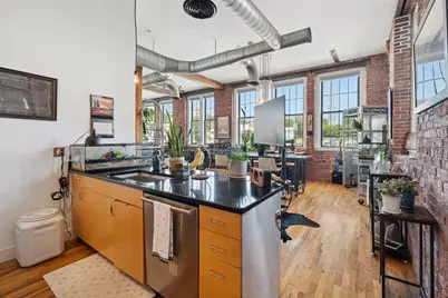 13-17 Willow St #206, Lynn, MA 01901 - Photo 5