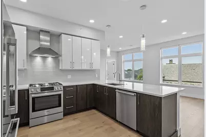 124 Highland Ave #404, Somerville, MA 02143 - Photo 1