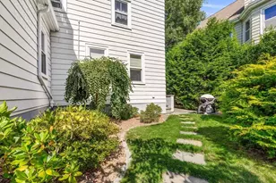 42 Mayhew St, Boston, MA 02125 - Photo 41