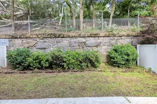 14 Robey St, Boston, MA 02119 - Photo 25