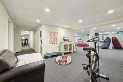 93 Newton North, Worcester, MA 01609 - Photo 29