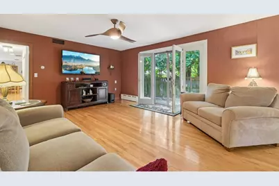 93 Newton North, Worcester, MA 01609 - Photo 3