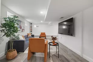29 St Andrew Rd, Boston, MA 02128 - Photo 17