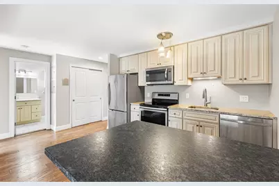 10 Roberts St #14, Somerville, MA 02145 - Photo 7