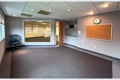 4 Bellows Rd #G, Westborough, MA 01581 - Photo 3