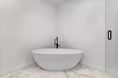 520 East Broadway #2, Boston, MA 02127 - Photo 23