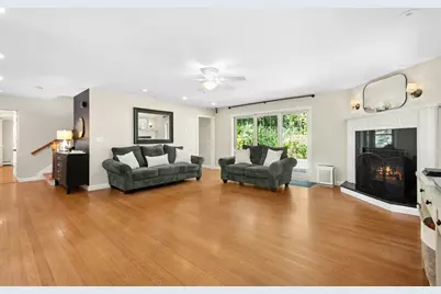 8 Raymond Way, Ashland, MA 01721 - Photo 3