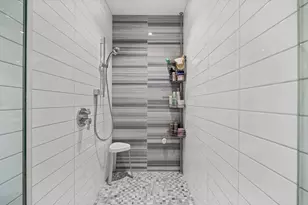 110 Broad St, Boston, MA 02110 - Photo 19