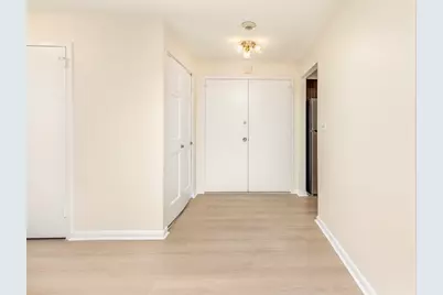 1002 Paradise Road #1M, Swampscott, MA 01907 - Photo 9