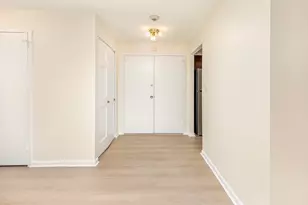 1002 Paradise Rd, Swampscott, MA 01907 - Photo 9