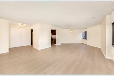 1002 Paradise Road #1M, Swampscott, MA 01907 - Photo 13