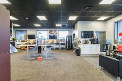 52 Baldwin St, West Springfield, MA 01089 - Photo 5