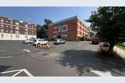 155 Maple St #302, Springfield, MA 01105 - Photo 3