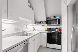 30 Dartmouth St, Boston, MA 02116 - Photo 11