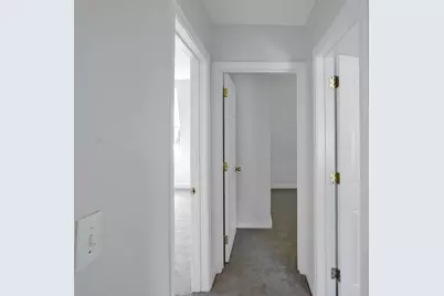 16 Dudley St, Haverhill, MA 01830 - Photo 19