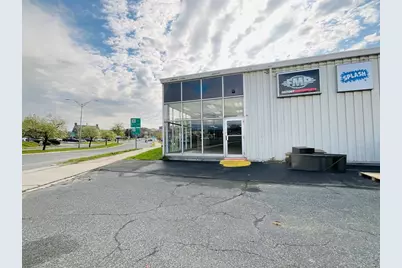 113 West, Pittsfield, MA 01201 - Photo 3